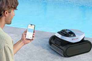 This smart pool cleaner might be the best gadget you buy this summer