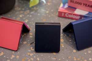 Apple hotly tipped to be planning a Galaxy Z Flip 8 rival