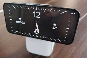 Forget the Pixelsnap Stand, this Nomad Qi2 charger blows it out of the water