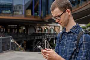 I&rsquo;ve switched phones 50 times in five years - here are the 11 things I do first