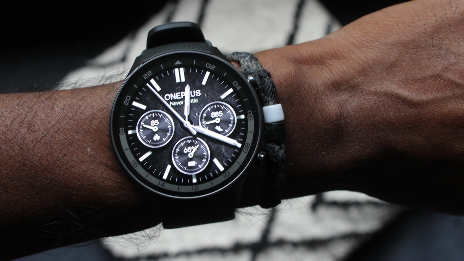 Oneplus Watch 2R - Best Value