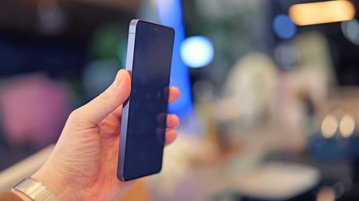 Privacy Display on Samsung Galaxy S26 Ultra 5