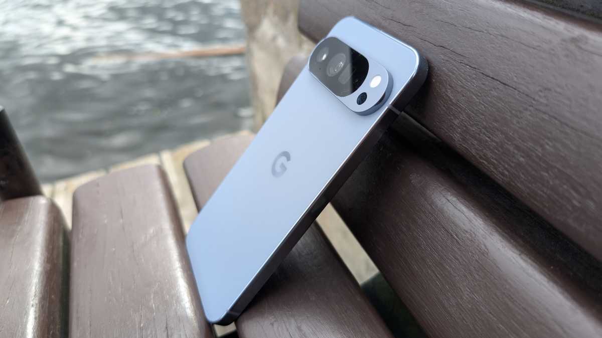 Google Pixel 10 Pro XL baksida