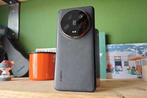 Get nearly &pound;60 off the best camera phone you can buy